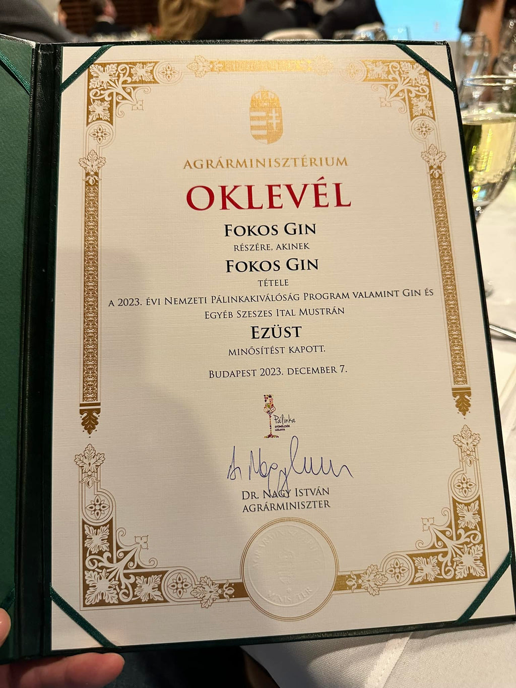 40 Fokos Gin